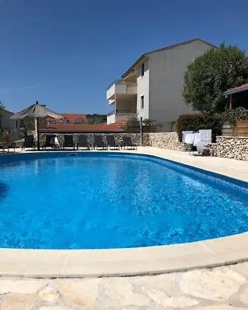 Renata's Sea Oasis Apartament Vinišće