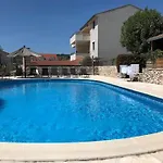 Renata's Sea Oasis Daire Vinišće
