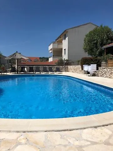 Renata's Sea Oasis 公寓 Vinišće